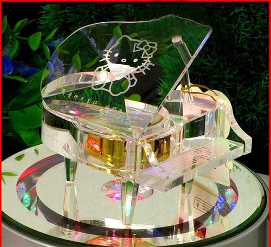 【深圳礼品工厂供应可做纪念照片产品的水晶音乐盒】 - 水晶工艺品